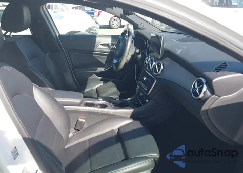 2020 Mercedes-Benz Gla 250 z USA, uszkodzony, nr VIN W1NTG4EB0LU031247